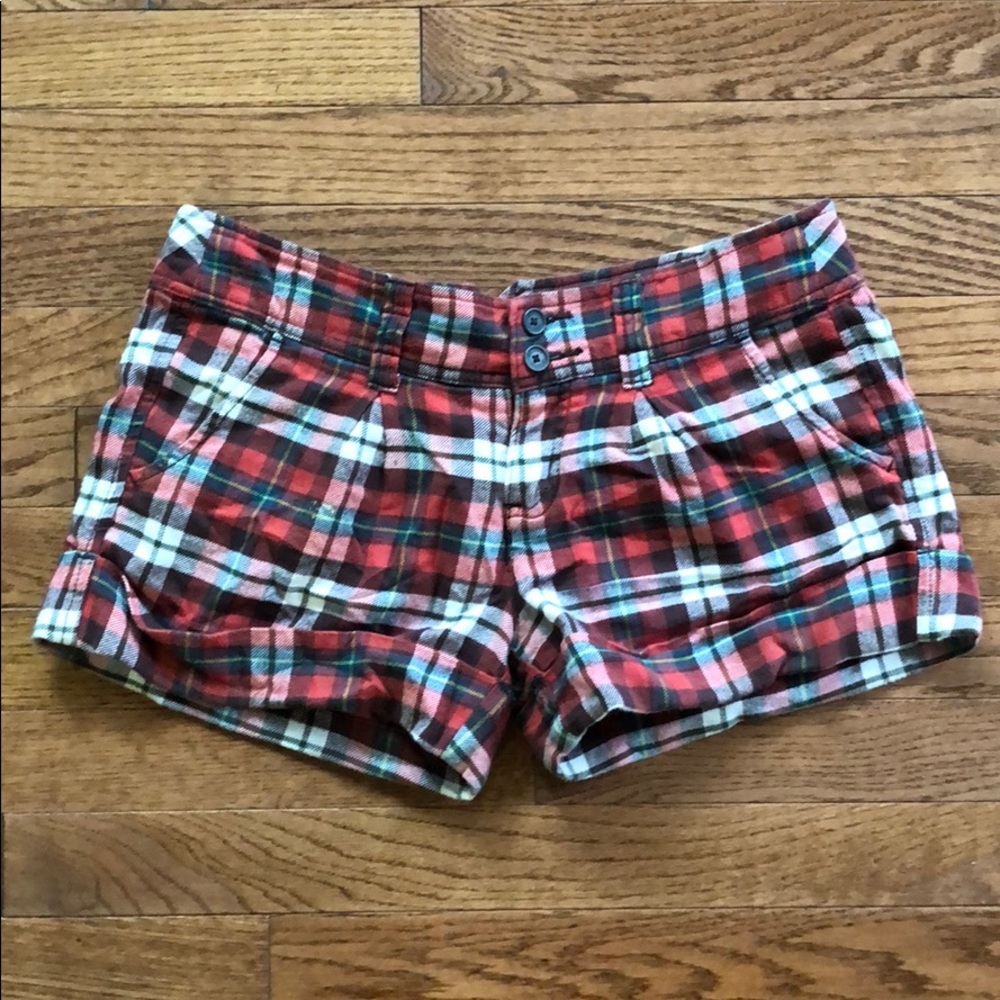 Hollister Shorts in Red Plaid